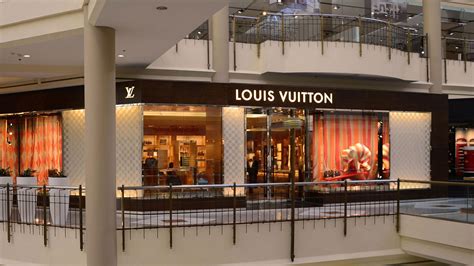 tysons louis vuitton